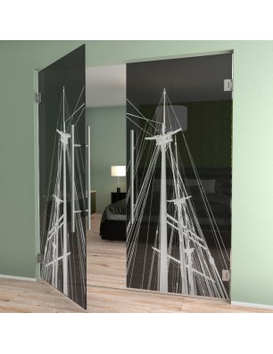 Pendeltür Dreimaster Gelasert Auf Grauglas