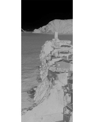 Lichtausschnitt Mediteranes Dorf Gelasert Auf Klarglas