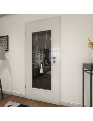 Lichtausschnitt Schaukel Gelasert Auf Grauglas