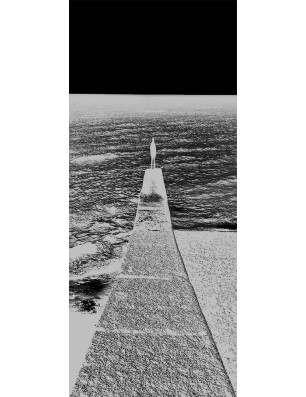 Lichtausschnitt Steg Gelasert Auf Grauglas